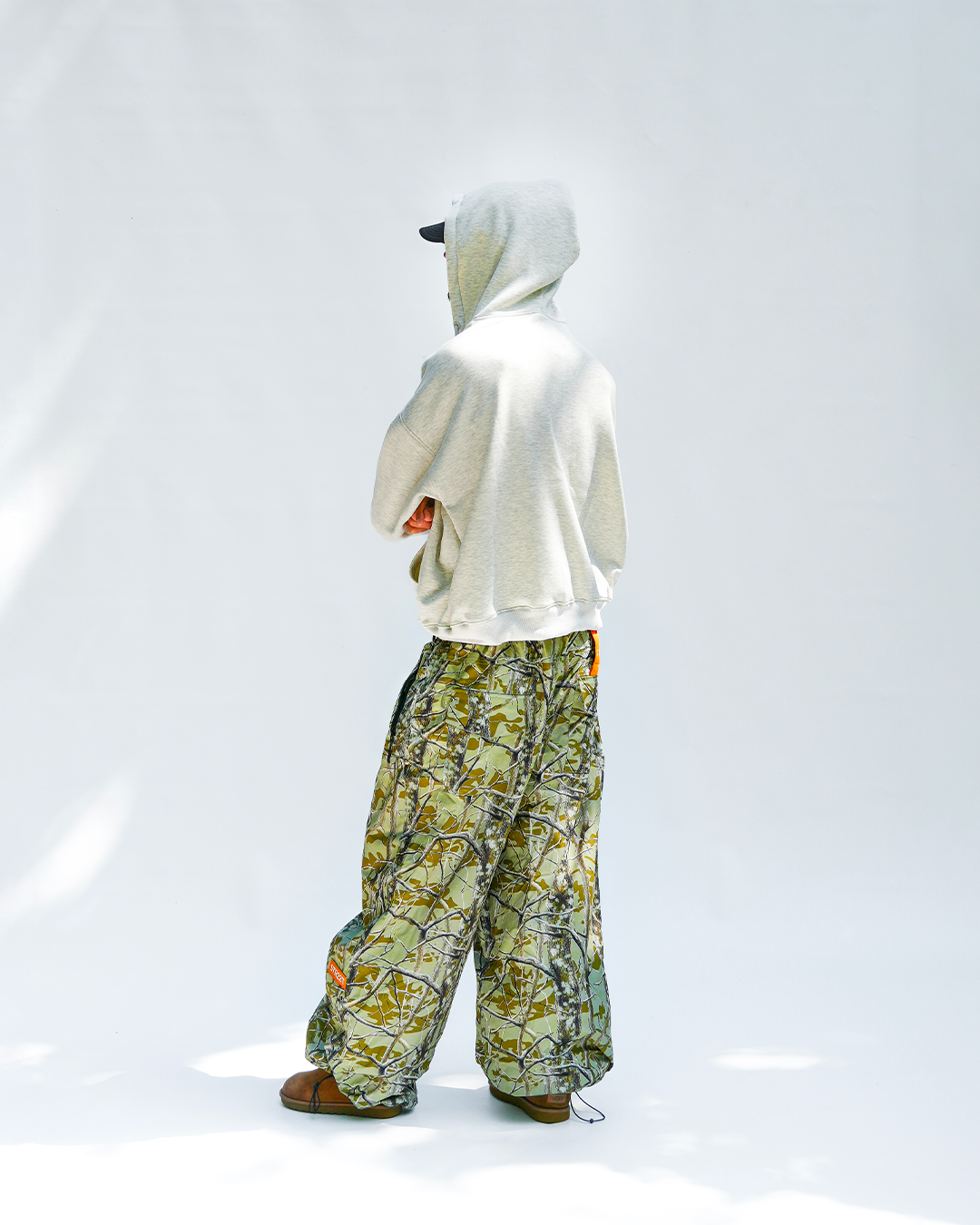 MEANWHILE HOODIE