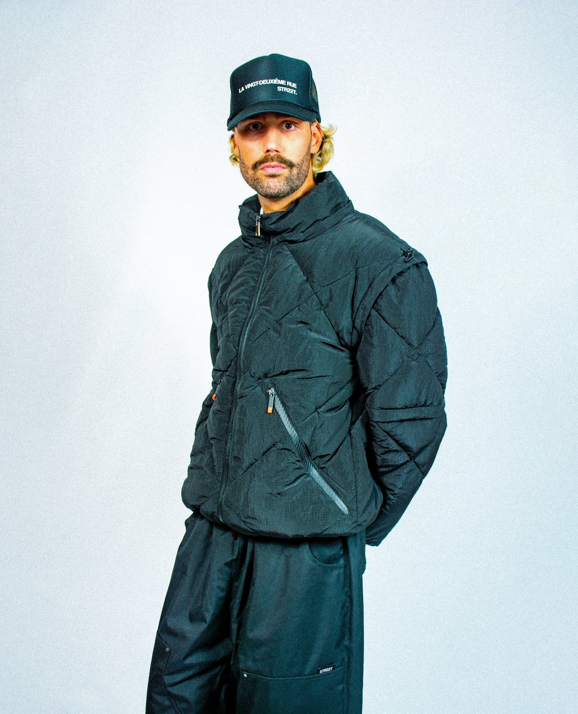 4-IN-1 BLACK PUFFER